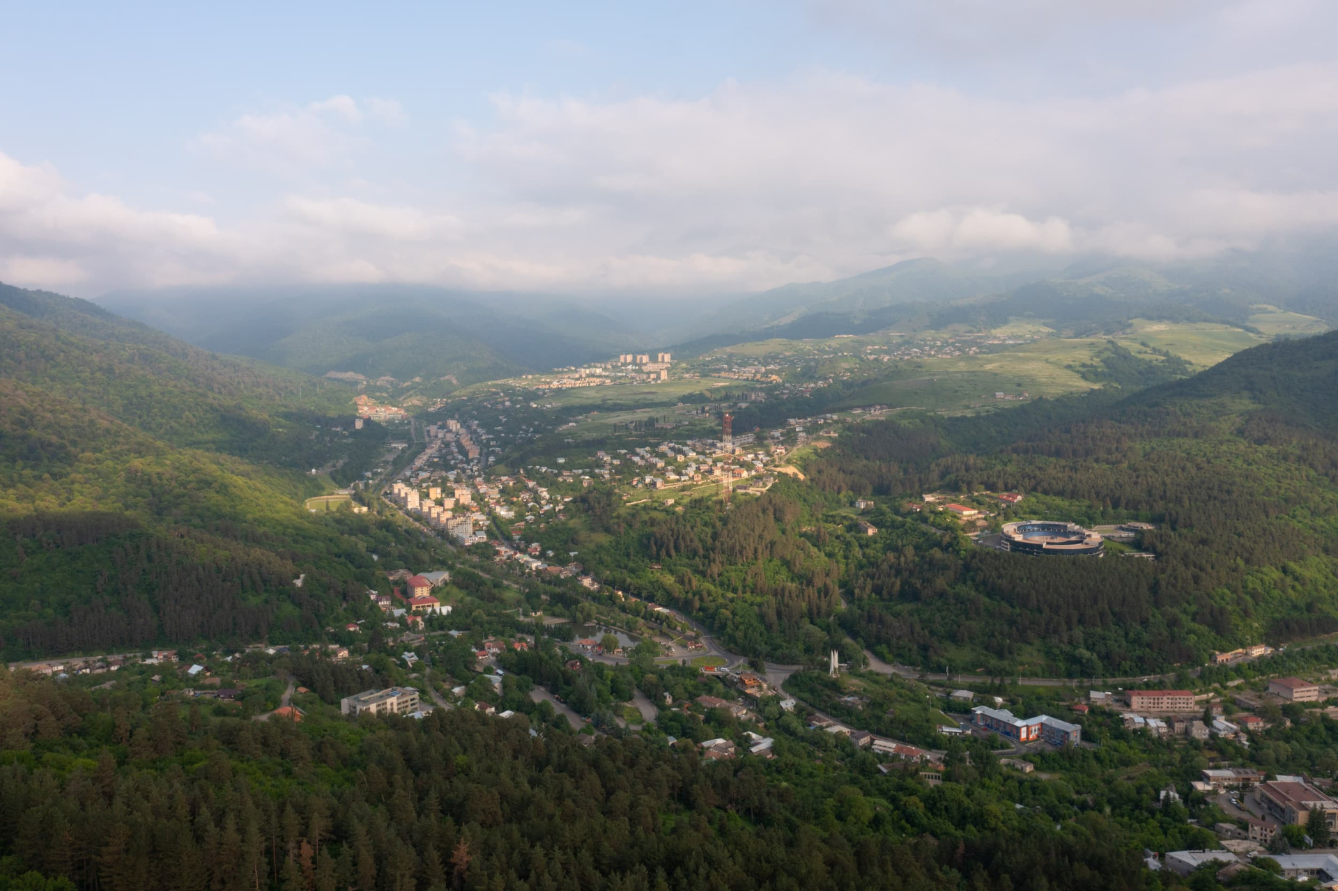 Dilijan today. Architecture and community: online changes. 